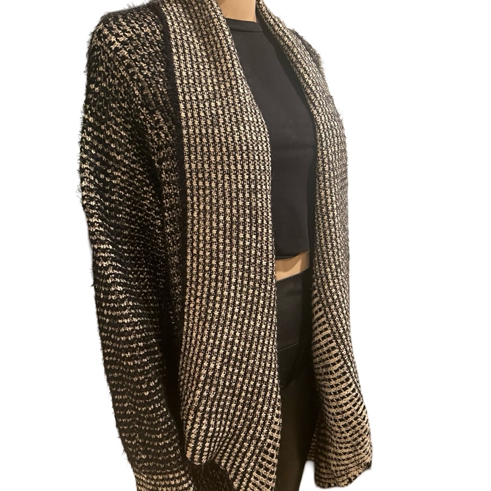 Beautiful Knit Cardigan ๐ - Picture 9 of 11